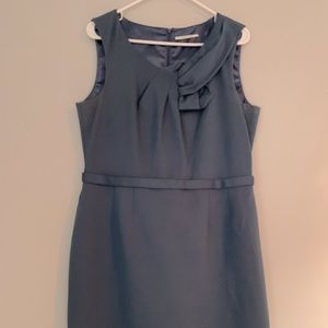Cornflower blue size 14 Tahari work dress in poplin with silk lining.